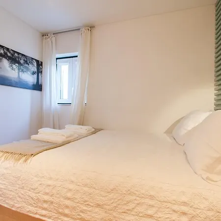 아파트 Flh Bairro Alto Loft With Sunny Terrace 리스본